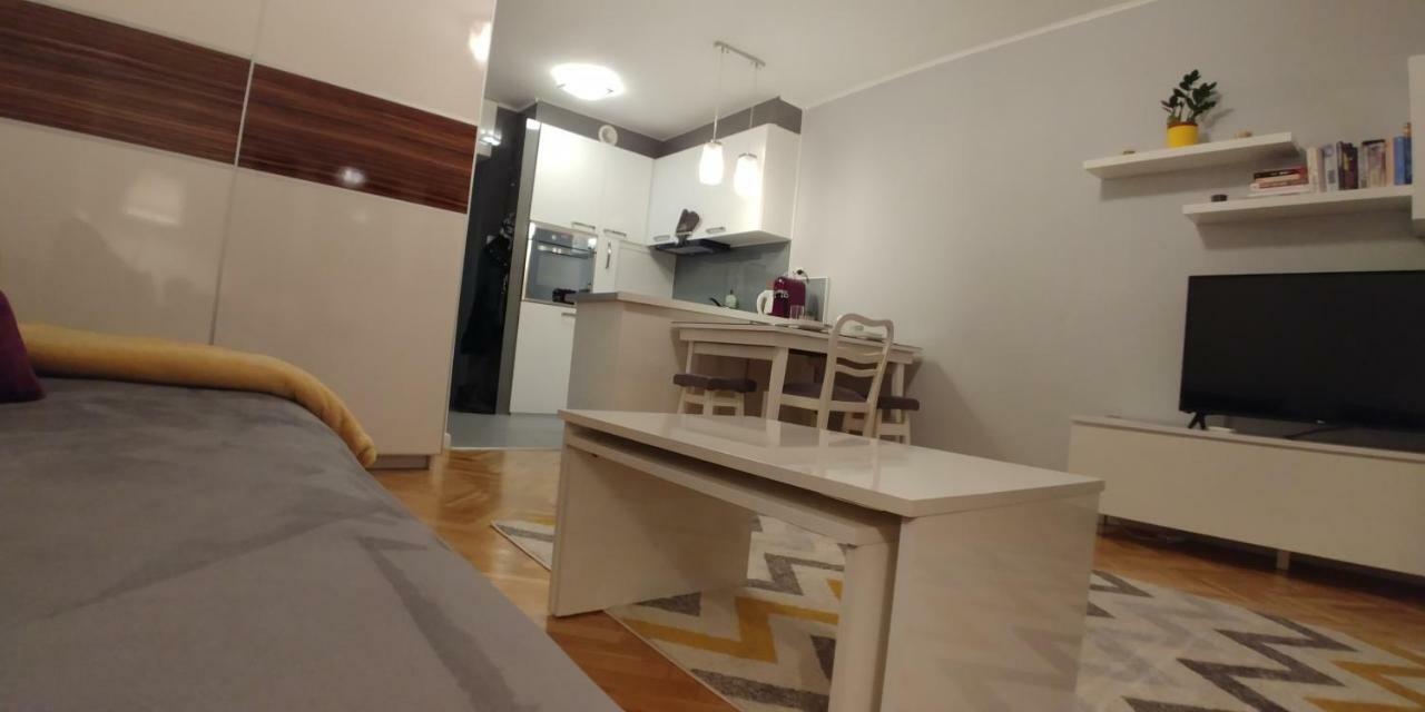Ogrodowa Small Apartments Varsovia Exterior foto